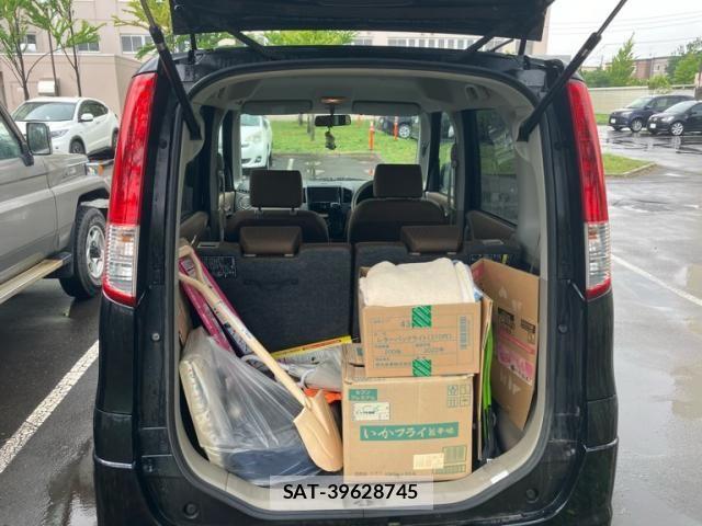 Nissan ROOX 2010-11 8038034-9