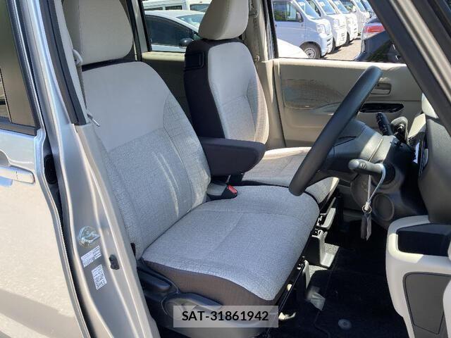 Nissan ROOX 2020-12 8038032-15