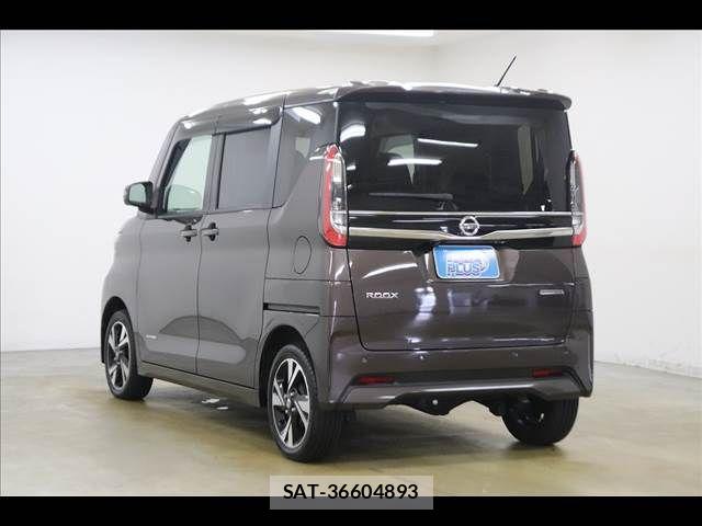 Nissan ROOX 2022-09 8038028-19