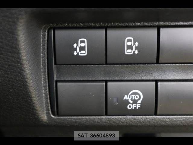Nissan ROOX 2022-09 8038028-4