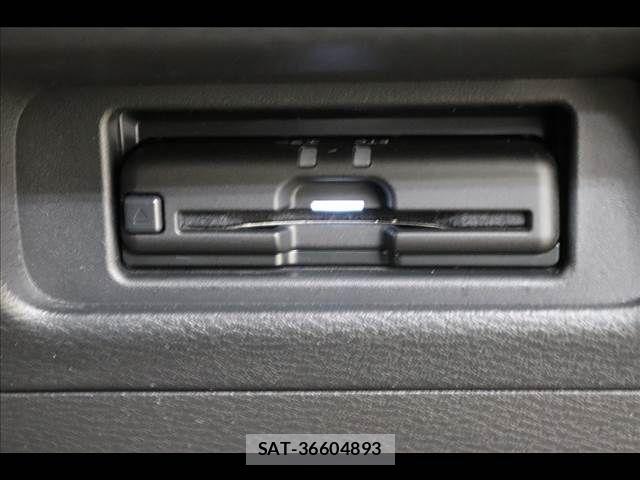 Nissan ROOX 2022-09 8038028-6