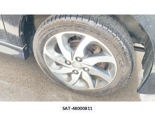 Nissan ROOX 2011-10 8075423-1