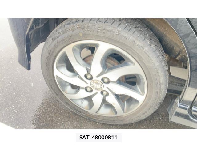 Nissan ROOX 2011-10 8075423-2