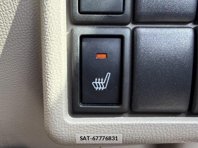 Nissan ROOX 2010-07 8075421-9