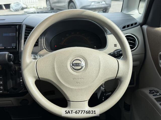 Nissan ROOX 2010-07 8075421-14