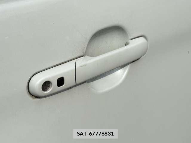 Nissan ROOX 2010-07 8075421-28