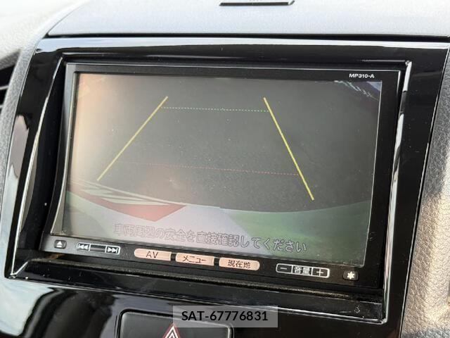 Nissan ROOX 2010-07 8075421-7