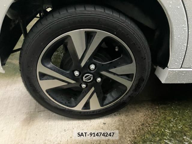 Nissan ROOX 2023-02 8101686-5