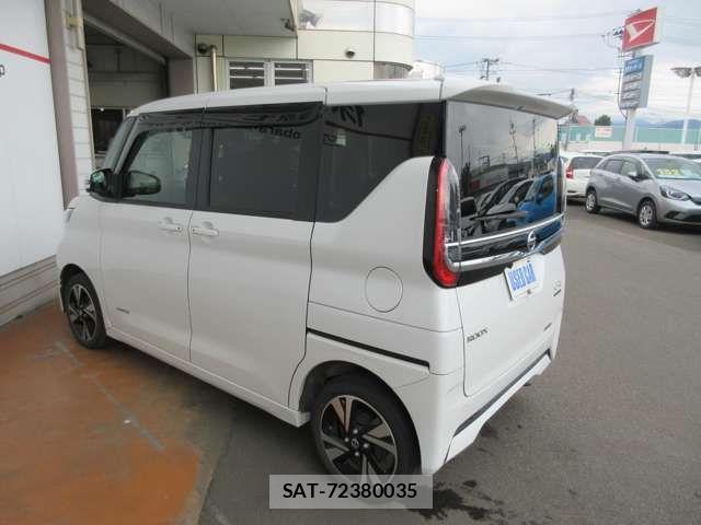 Nissan ROOX 2022-09 8132187-15