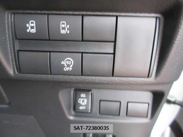Nissan ROOX 2022-09 8132187-4