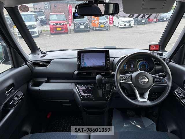 Nissan ROOX 2022-07 8209991-2