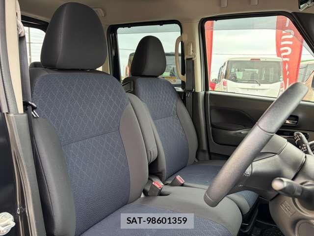 Nissan ROOX 2022-07 8209991-3