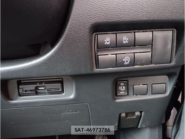 Nissan ROOX 2021-05 8209990-13