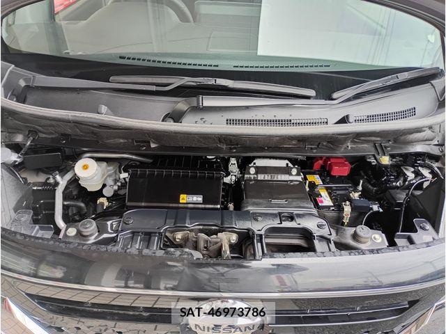 Nissan ROOX 2021-05 8209990-18