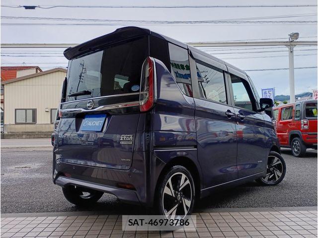 Nissan ROOX 2021-05 8209990-2