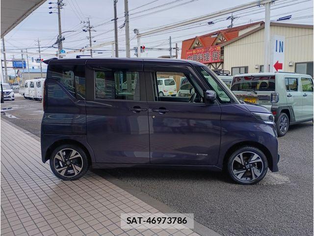 Nissan ROOX 2021-05 8209990-3