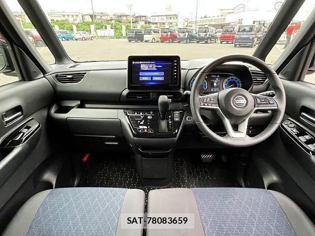 Nissan ROOX 2022-10 8209987-1