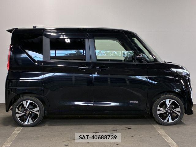 Nissan ROOX 2022-06 8209988-3