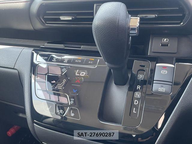 Nissan ROOX 2023-10 8209992-20