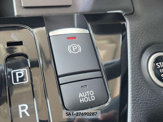 Nissan ROOX 2023-10 8209992-21