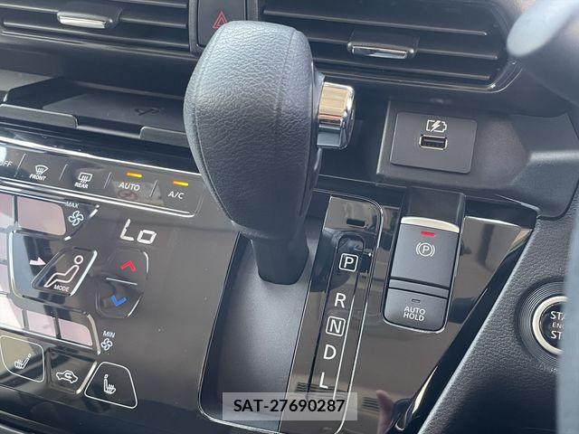 Nissan ROOX 2023-10 8209992-22