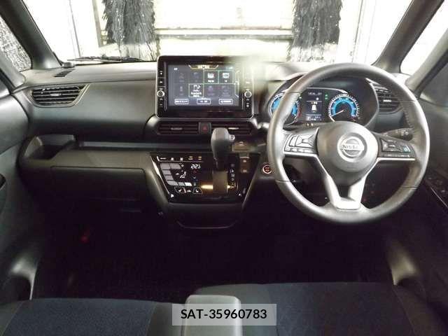 Nissan ROOX 2020-07 8231653-2