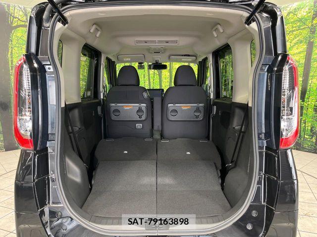 Nissan ROOX 2021-10 8246575-9