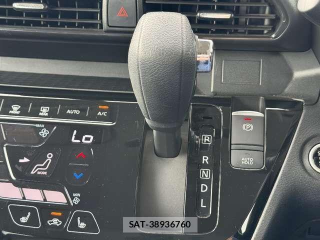 Nissan ROOX 2023-09 8246576-11