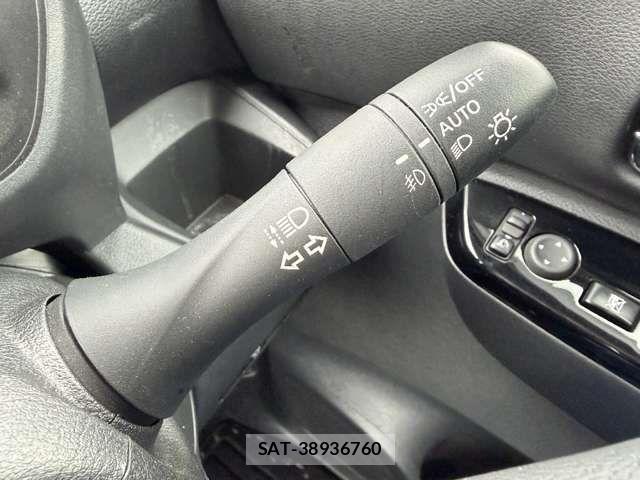 Nissan ROOX 2023-09 8246576-15