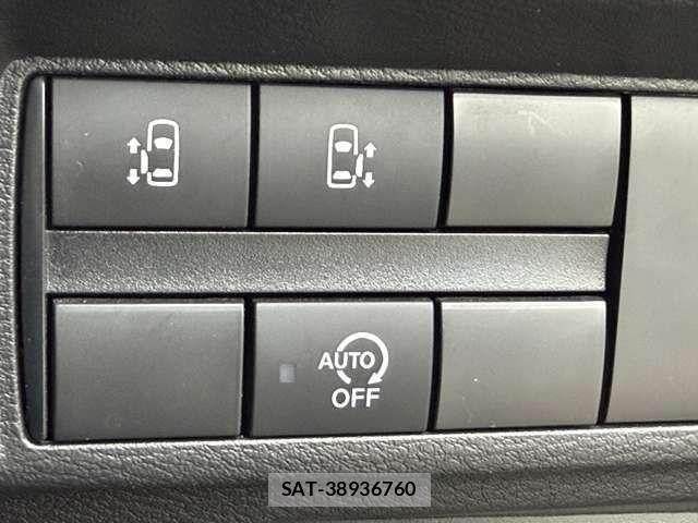 Nissan ROOX 2023-09 8246576-17