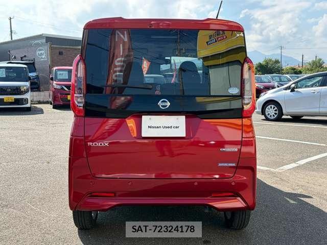 Nissan ROOX 2021-10 8316858-25
