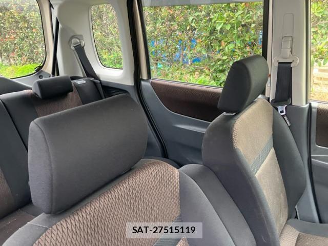 Nissan ROOX 2012-02 8316861-14
