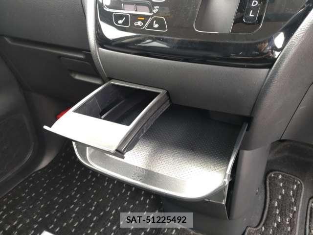 Nissan ROOX 2021-09 8337719-16