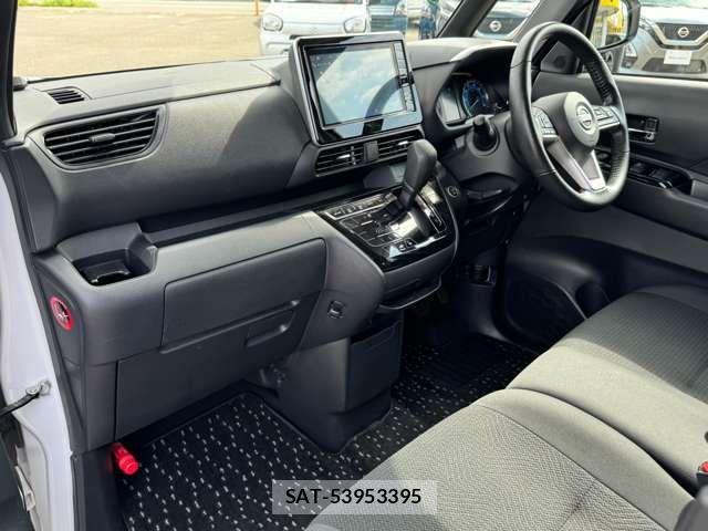 Nissan ROOX 2023-09 8368501-12