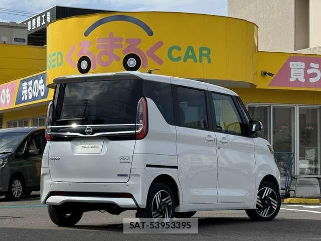 Nissan ROOX 2023-09 8368501-1