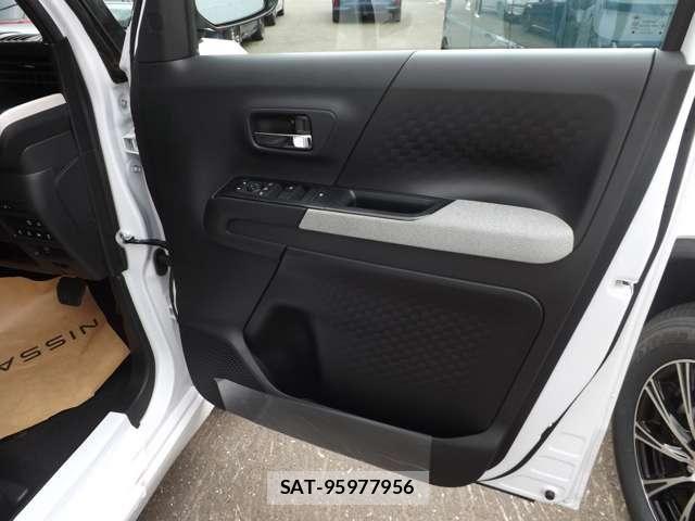 Nissan ROOX 2026-02 8368502-16