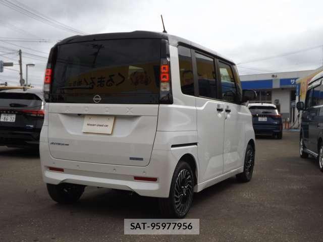 Nissan ROOX 2026-02 8368502-2