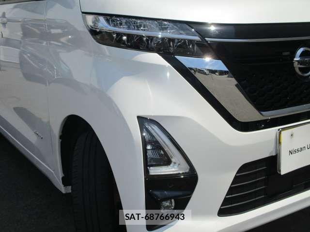 Nissan ROOX 2022-09 8458352-16