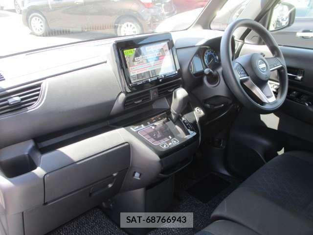 Nissan ROOX 2022-09 8458352-2