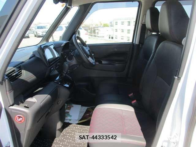 Nissan ROOX 2023-10 8458350-19