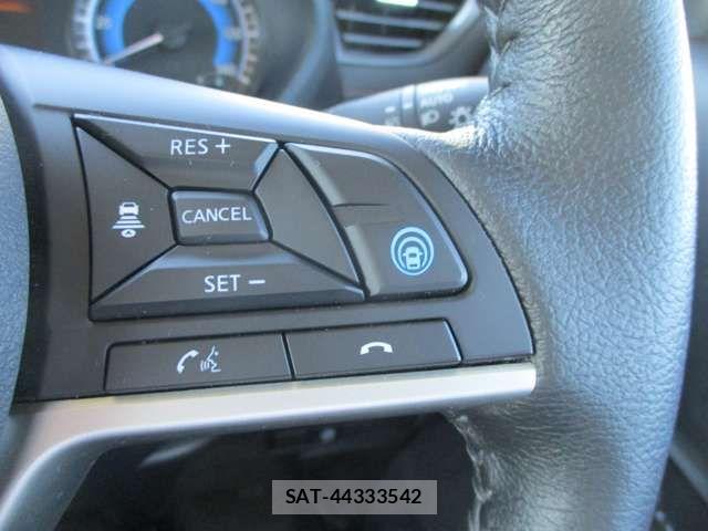 Nissan ROOX 2023-10 8458350-3