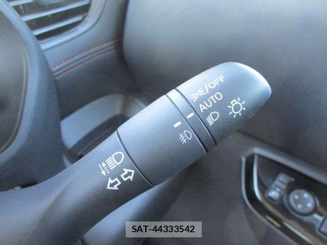 Nissan ROOX 2023-10 8458350-4