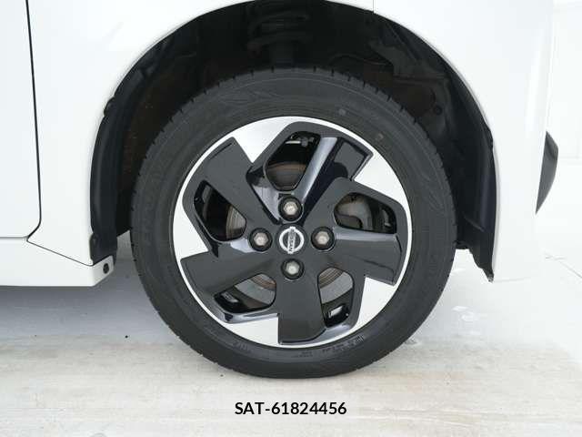 Nissan ROOX 2021-09 8527168-16