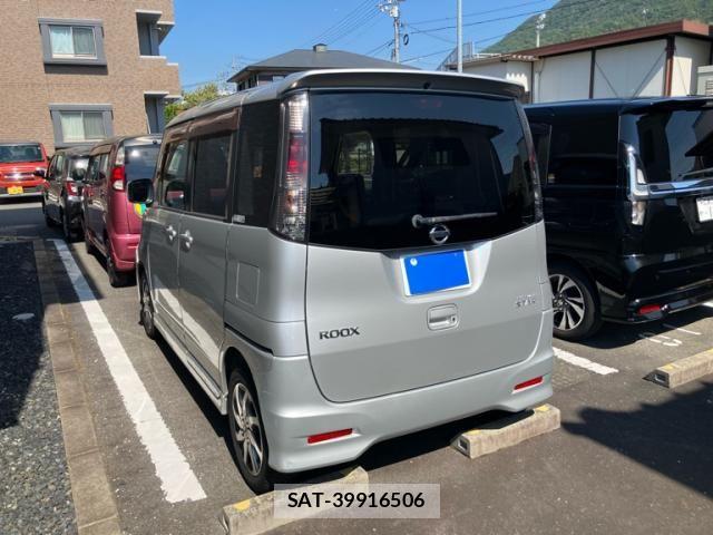 Nissan ROOX 2009-12 8563455-3