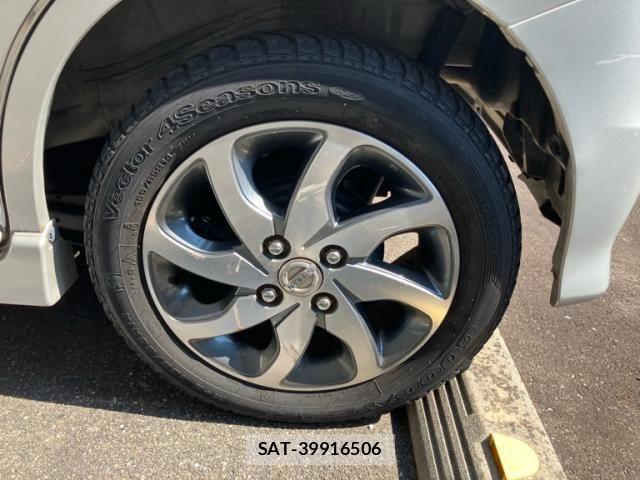 Nissan ROOX 2009-12 8563455-6