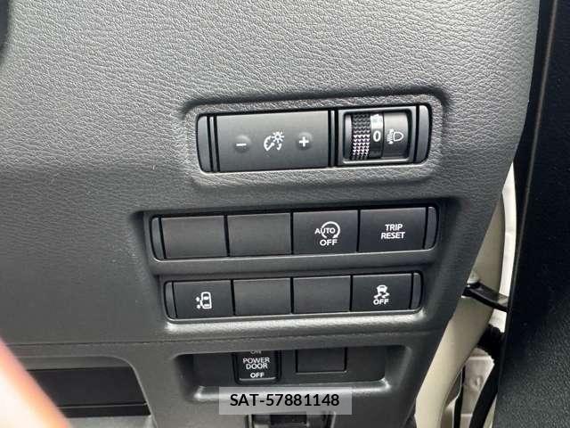 Nissan ROOX 2026-02 8661368-7