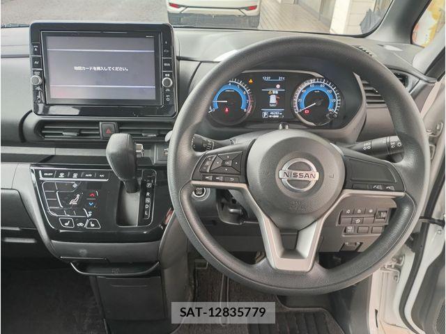 Nissan ROOX 2020-06 8661371-1