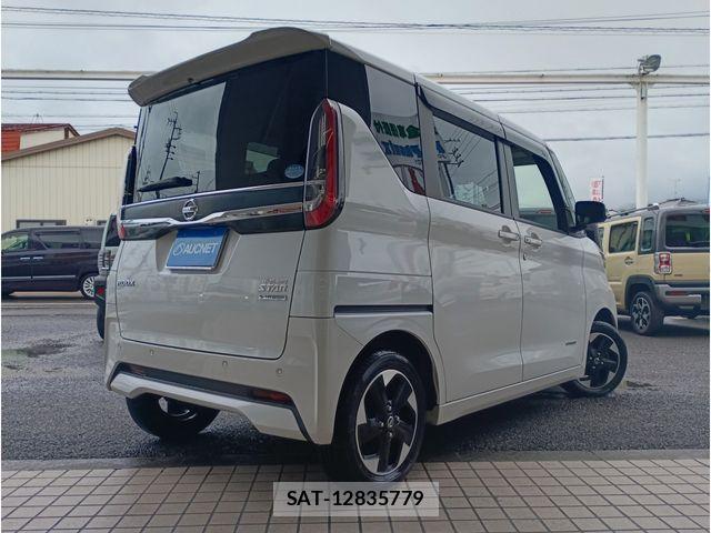 Nissan ROOX 2020-06 8661371-2