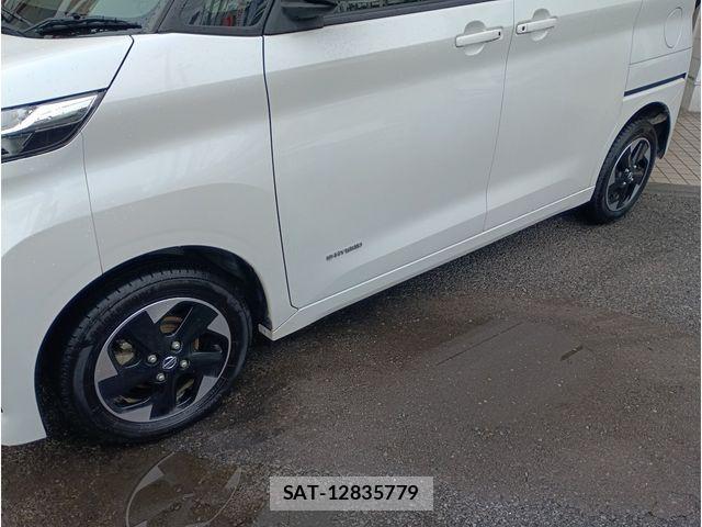 Nissan ROOX 2020-06 8661371-7