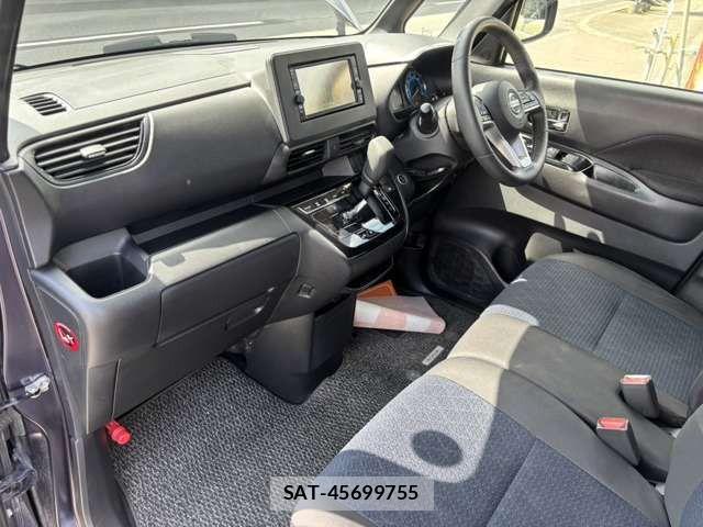 Nissan ROOX 2020-05 8661369-6